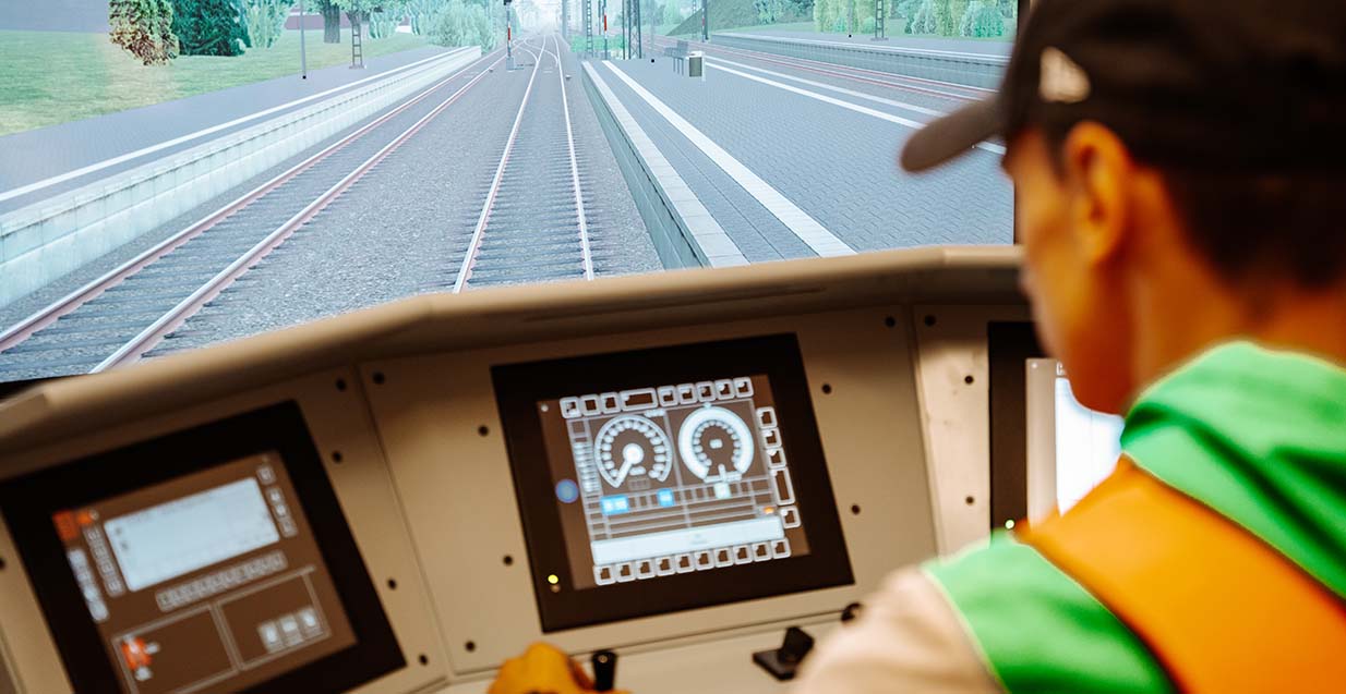Ansicht von Bahnsimulator innen links